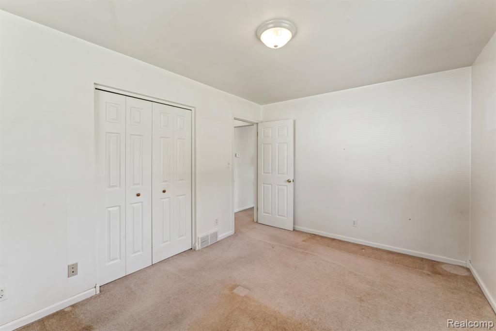 4243 Moulton Drive, Flint, MI 48507 — Photo 21