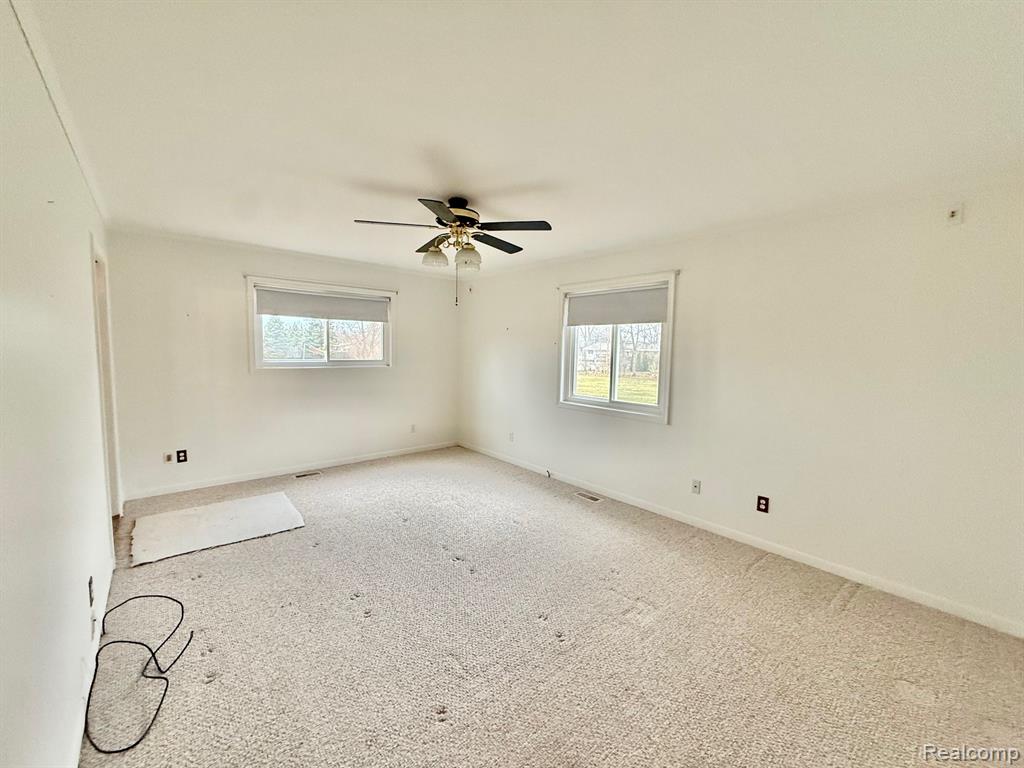 7040 Lou Mac Drive, Swartz Creek, MI 48473 — Photo 19