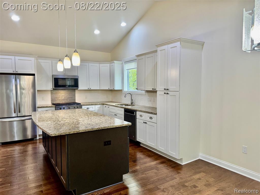 76 Fox Hollow Drive N, Metamora, MI 48455 — Photo 13