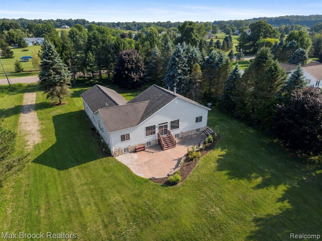 2165 Oakwood Road, Ortonville, MI 48462 — Photo 70