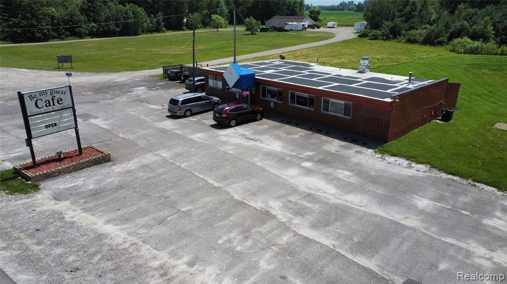 10691 W Grand River Road, Fowlerville, MI 48836