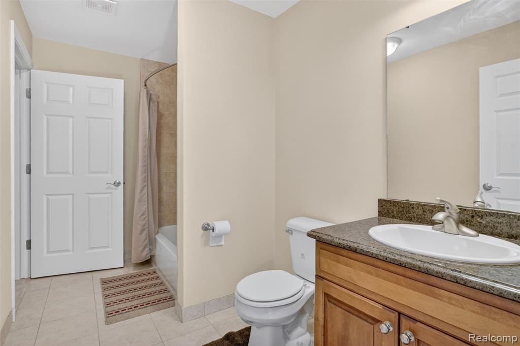 2747 Pebble Beach Drive, Oakland, MI — Photo 30