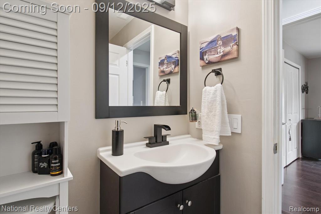 895 S Pontiac Trail, Walled Lake, MI 48390 — Photo 17