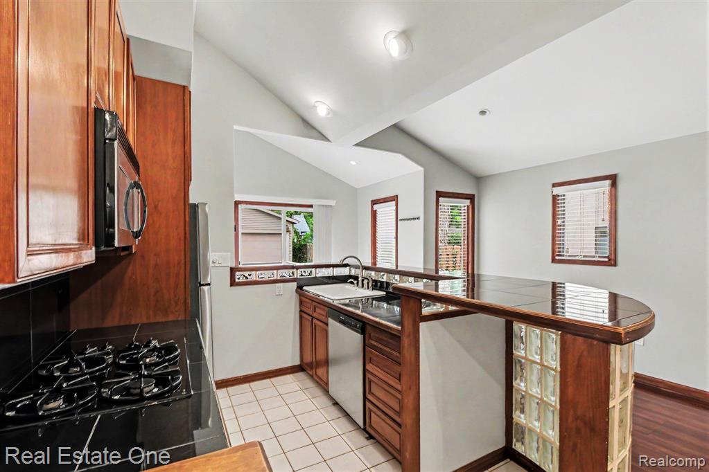 418 Austin Avenue, Royal Oak, MI 48067 — Photo 22