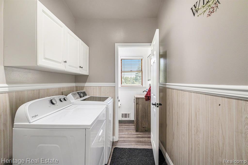 4864 Holmes Road, Goodrich Vlg, MI — Photo 11