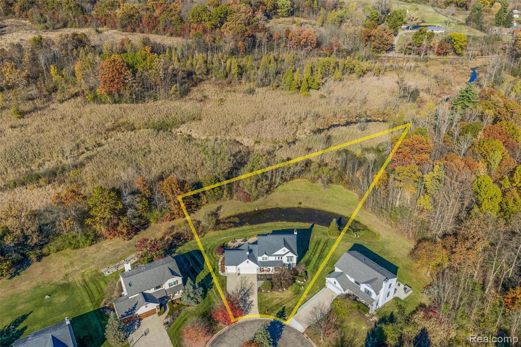 2814 Waldon Park Drive, Orion, MI — Photo 3