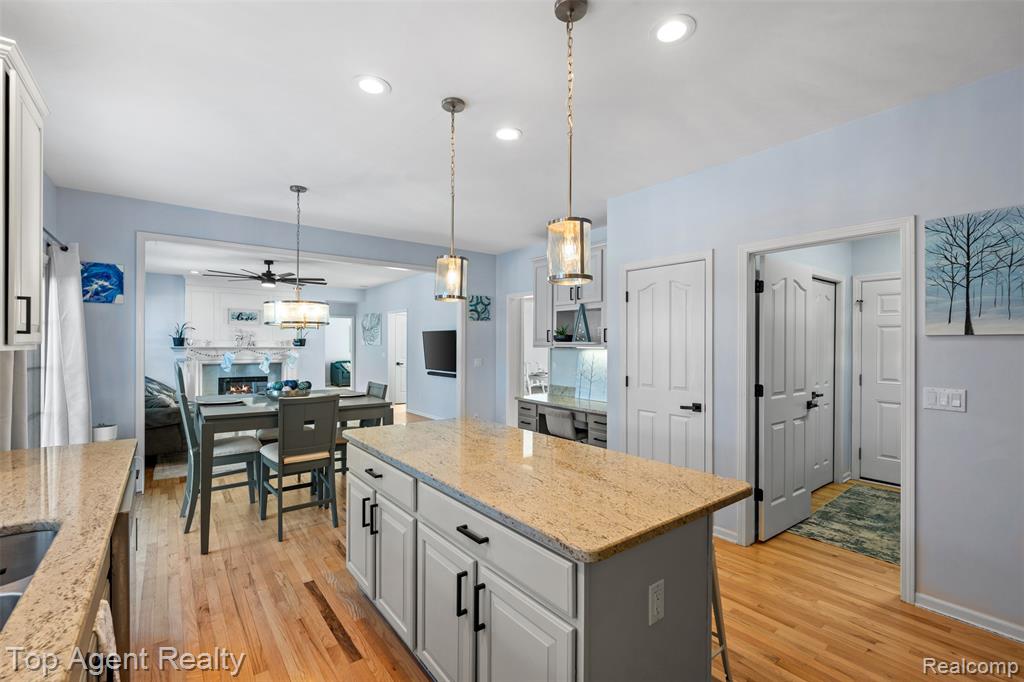 668 Berridge Circle, Lake Orion, MI — Photo 16