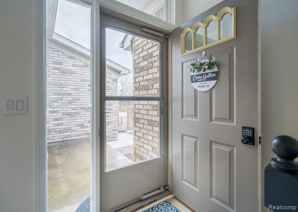 50130 DECOOK Court, Macomb, MI 48044 — Photo 5