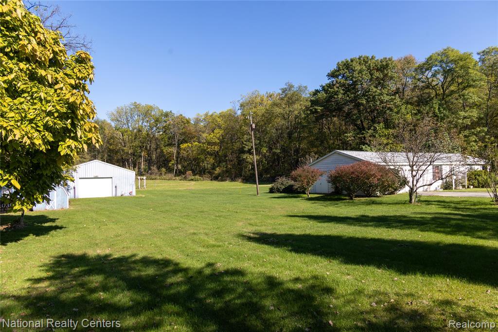 21106 Spears Road, Pinckney, MI 48169 — Photo 2