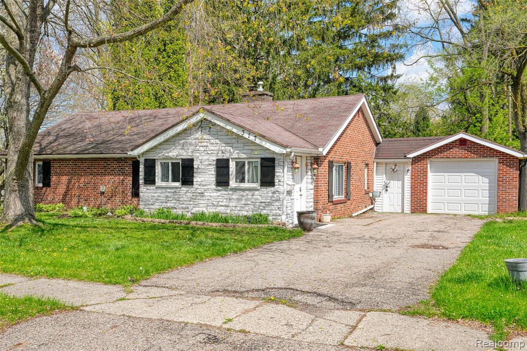 317 Crossman Street, Williamston, MI 48895