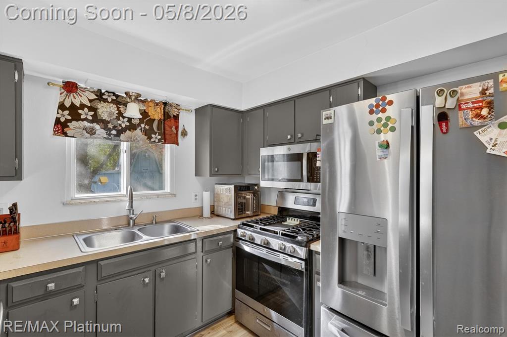 1254 Heathercrest Drive, Flint, MI 48532 — Photo 29