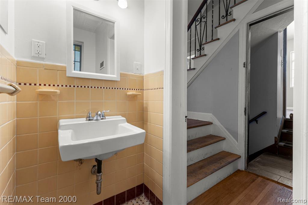 18285 Birchcrest Drive, Detroit, MI 48221 — Photo 37