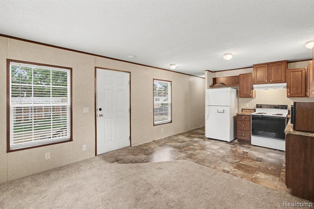 2740 Packard B8 Street - Photo 3