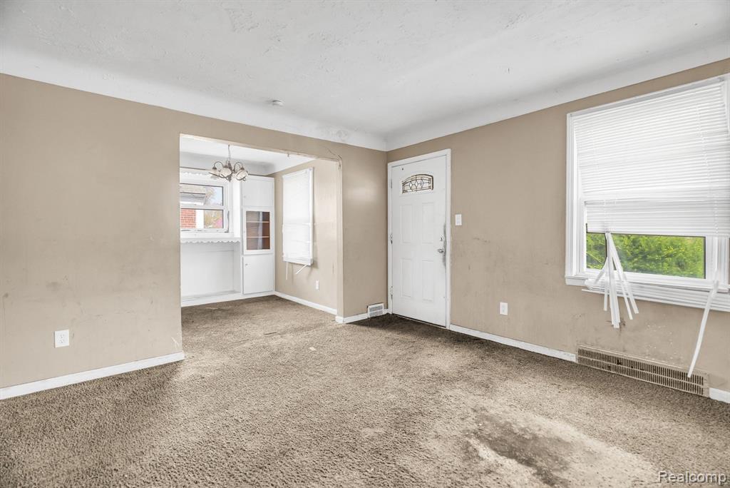 18505 Ashton Avenue, Detroit, MI 48219 — Photo 8