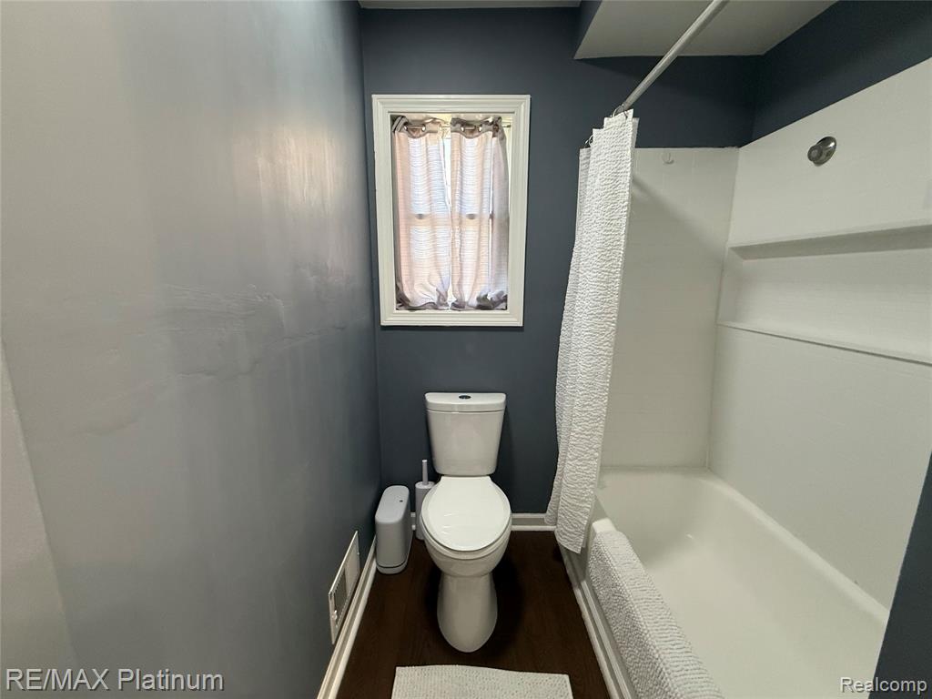 8743 Holly Drive, Canton, MI 48187 — Photo 15