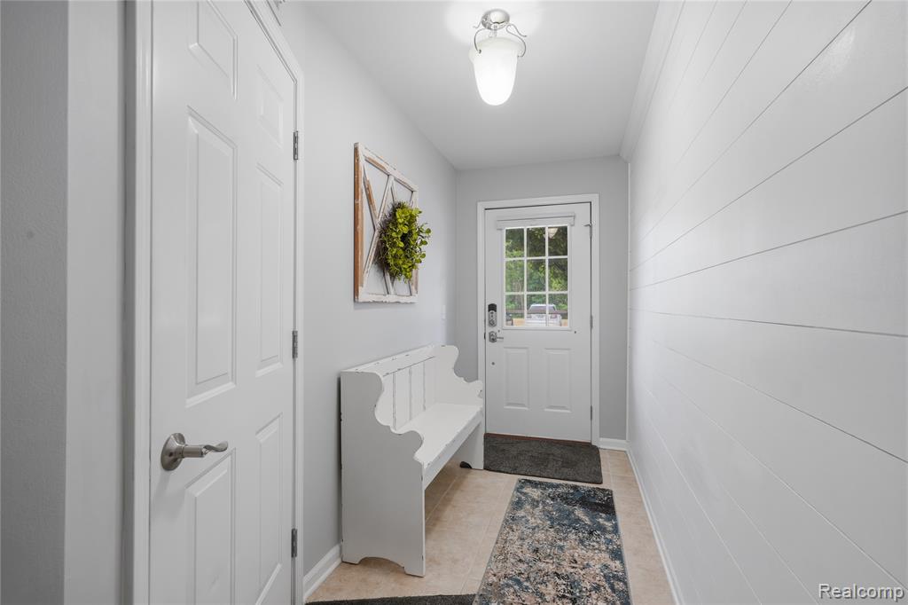 2138 Knotty Pine Trail, Howell, MI 48855 — Photo 5