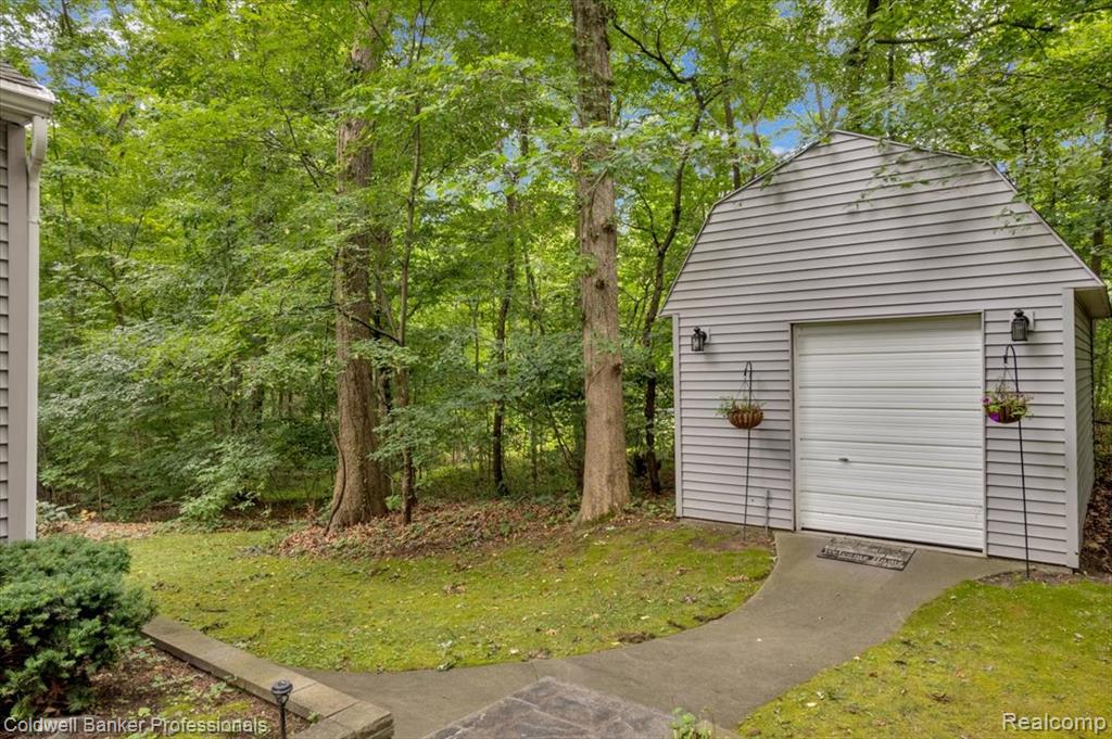 2064 Miles Road, Lapeer, MI 48446 — Photo 8