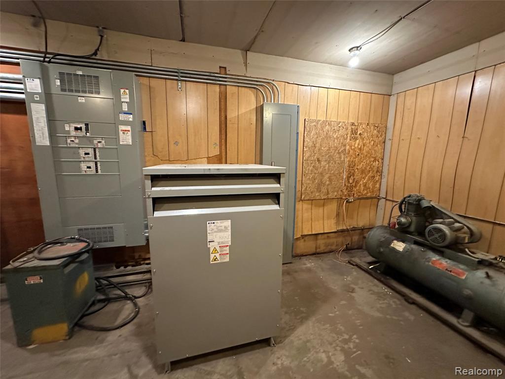 731 S Cedar Street, Kalkaska, MI 49646 — Photo 4