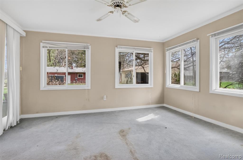 11011 Hamburg Road, Whitmore Lake, MI 48189 — Photo 13