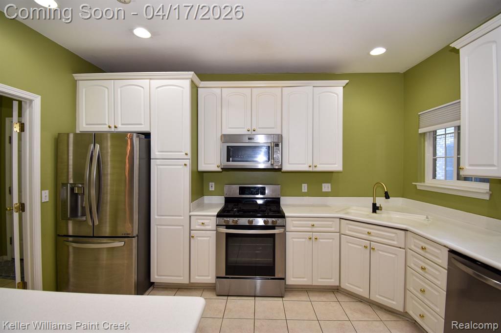 41687 Glade Road, Canton, MI 48187 — Photo 7