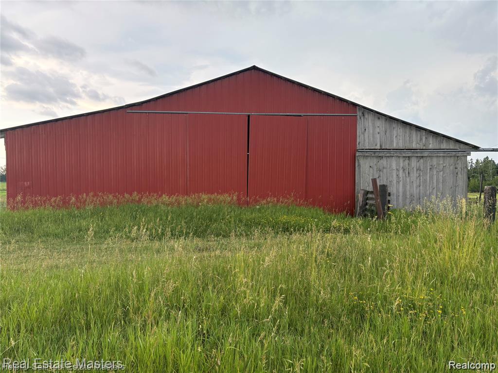 300 W Hubert Road, Spruce, MI — Photo 13
