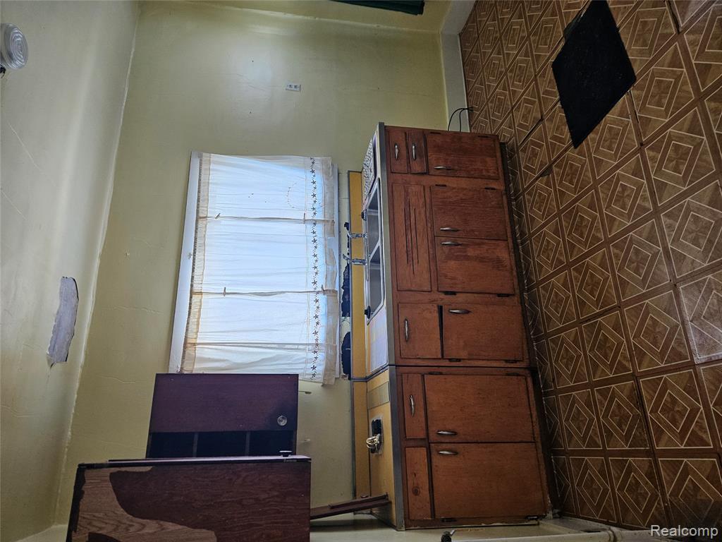 7374 Ellsworth Street, Detroit, MI 48238 — Photo 11