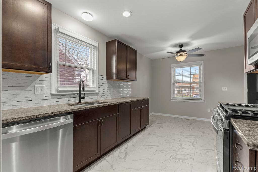 4137 Duplex Avenue, Lincoln Park, MI 48146 — Photo 9
