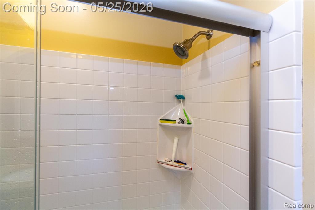 42928 Versailles Road, Canton, MI 48187 — Photo 32