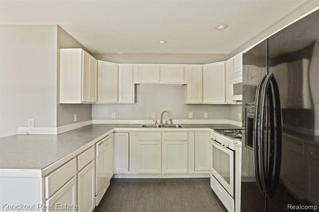 5360 S GRAHAM Road, St. Charles, MI 48655 — Photo 12