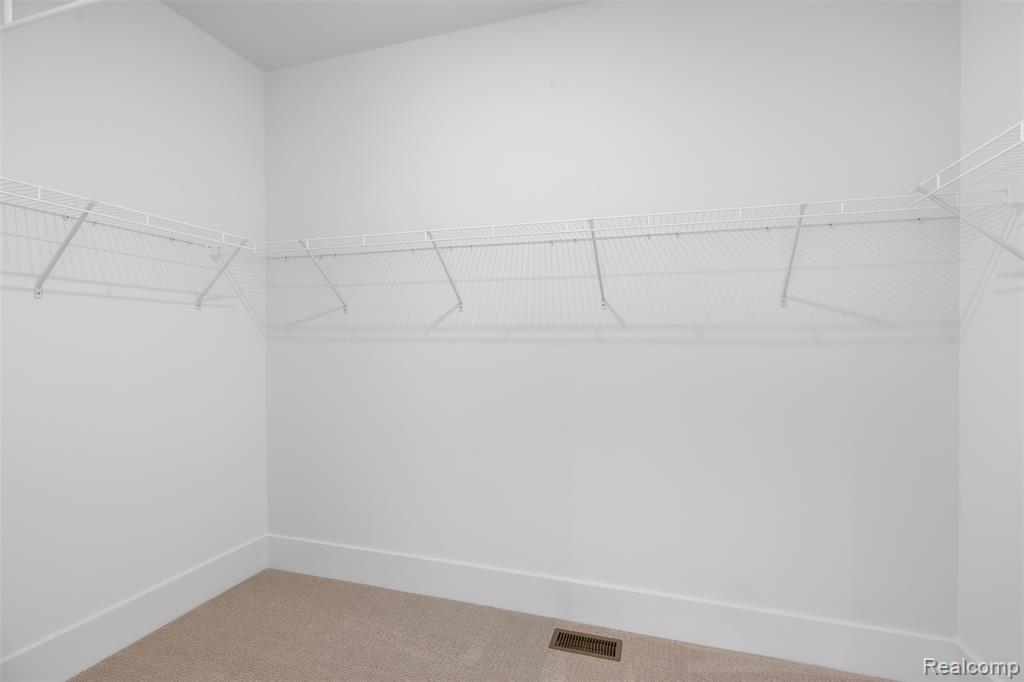 106 Apaloosa, Northville, MI, 48167