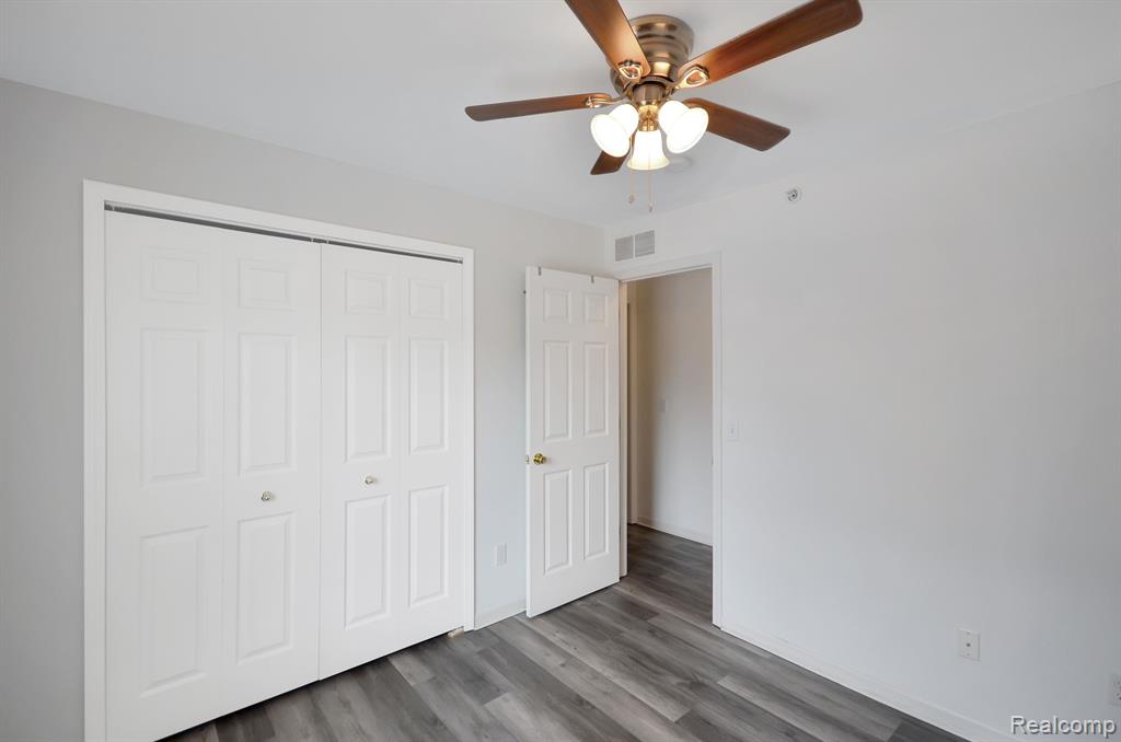 8425 Williamstown Drive, Shelby Twp, MI 48316 — Photo 16