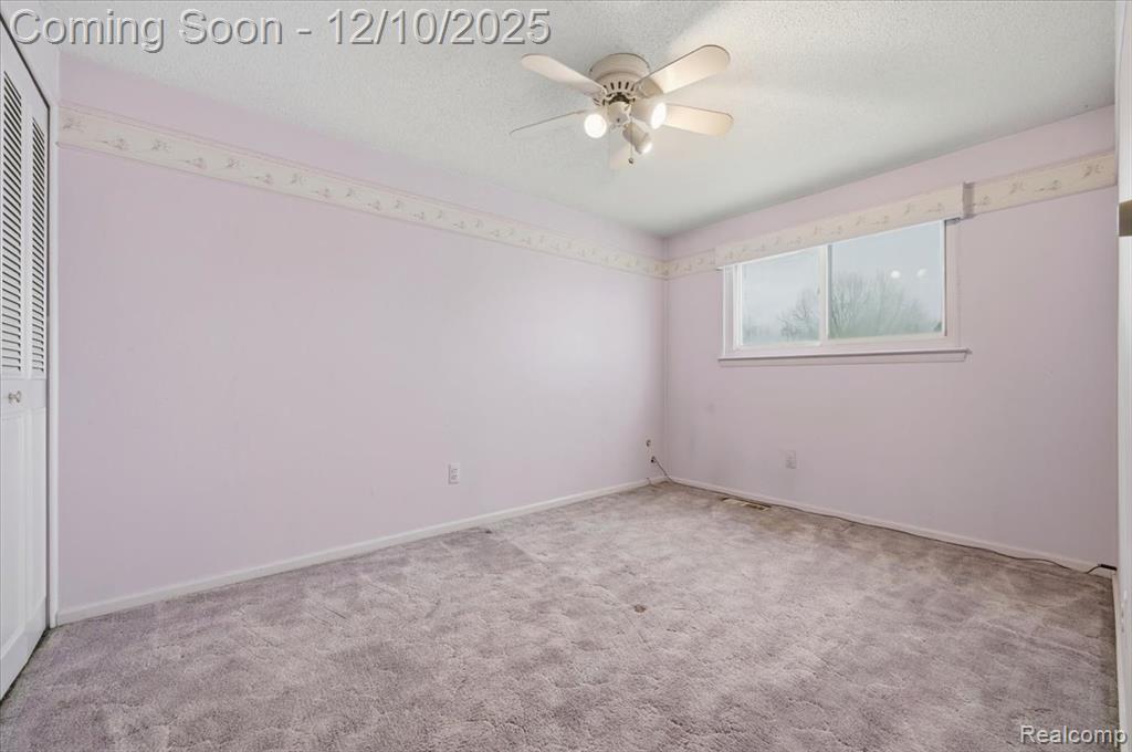 21231 Tiffany Drive, Woodhaven, MI 48183 — Photo 14