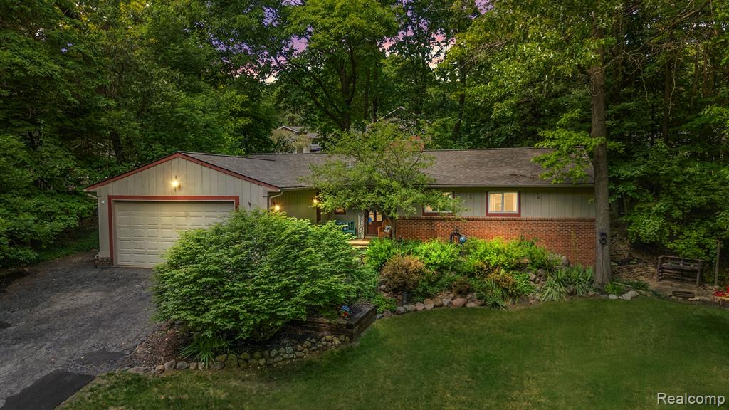 5108 O AW WEN SA Drive, Clarkston, MI 48348 — Photo 2