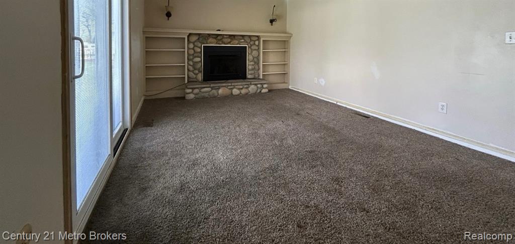 1124 Trotwood Lane, Flint, MI 48507 — Photo 9