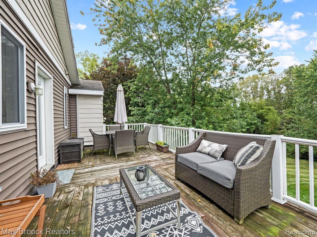 6570 CASTLE Drive, Bloomfield Hills, MI 48301 — Photo 25