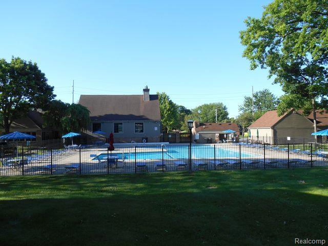 1963 WICKHAM Street, Royal Oak, MI 48073 — Photo 24