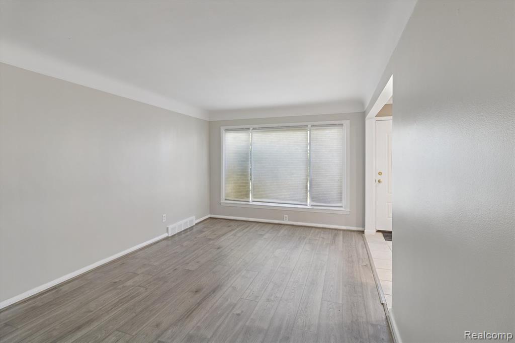 7853 Robinson Avenue, Allen Park, MI 48101 — Photo 11
