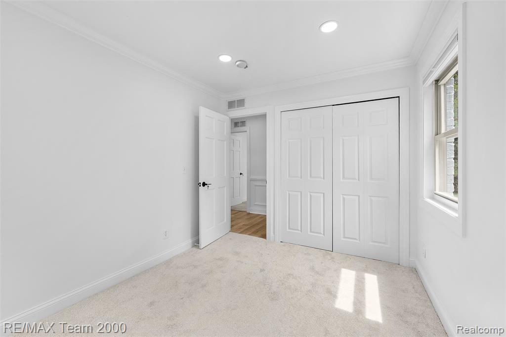 6302 Burger Street, Dearborn Heights, MI 48127 — Photo 42