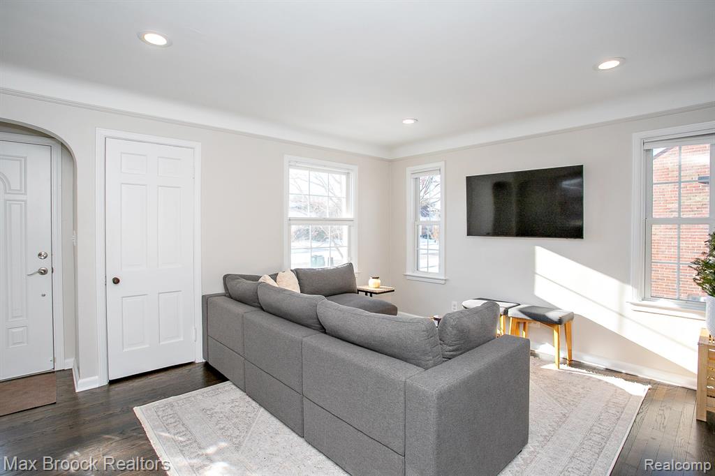 10044 Lasalle Boulevard, Huntington Woods, MI — Photo 5