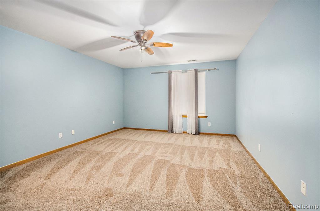 356 MARIGOLD Circle, Westland, MI — Photo 9