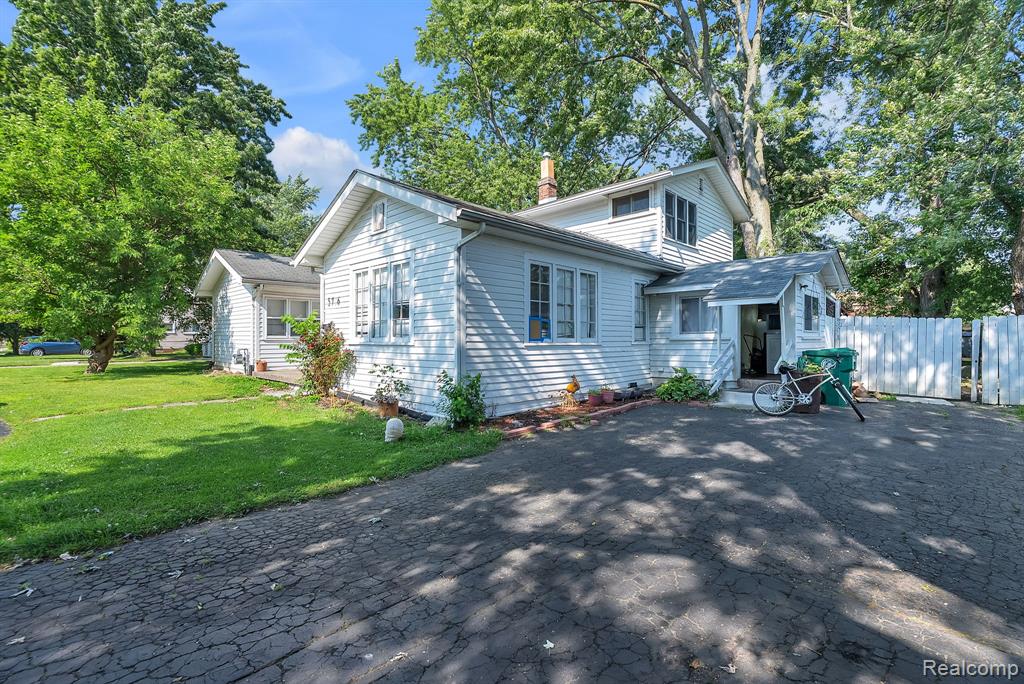 5706 Cardwell Street, Garden City, MI — Photo 5