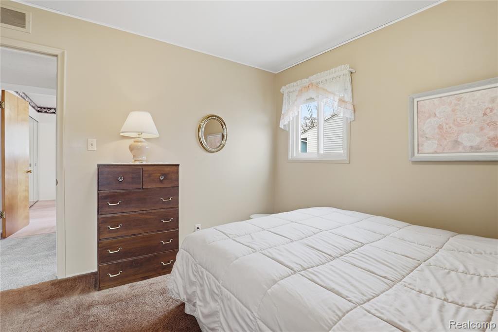 5221 Worchester Drive, Swartz Creek, MI 48473 — Photo 19