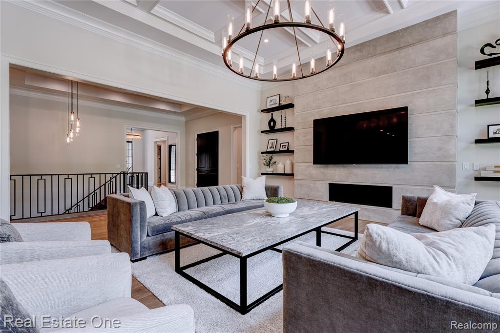 3370 Bloomcrest Drive, Bloomfield Hills, MI, 48304