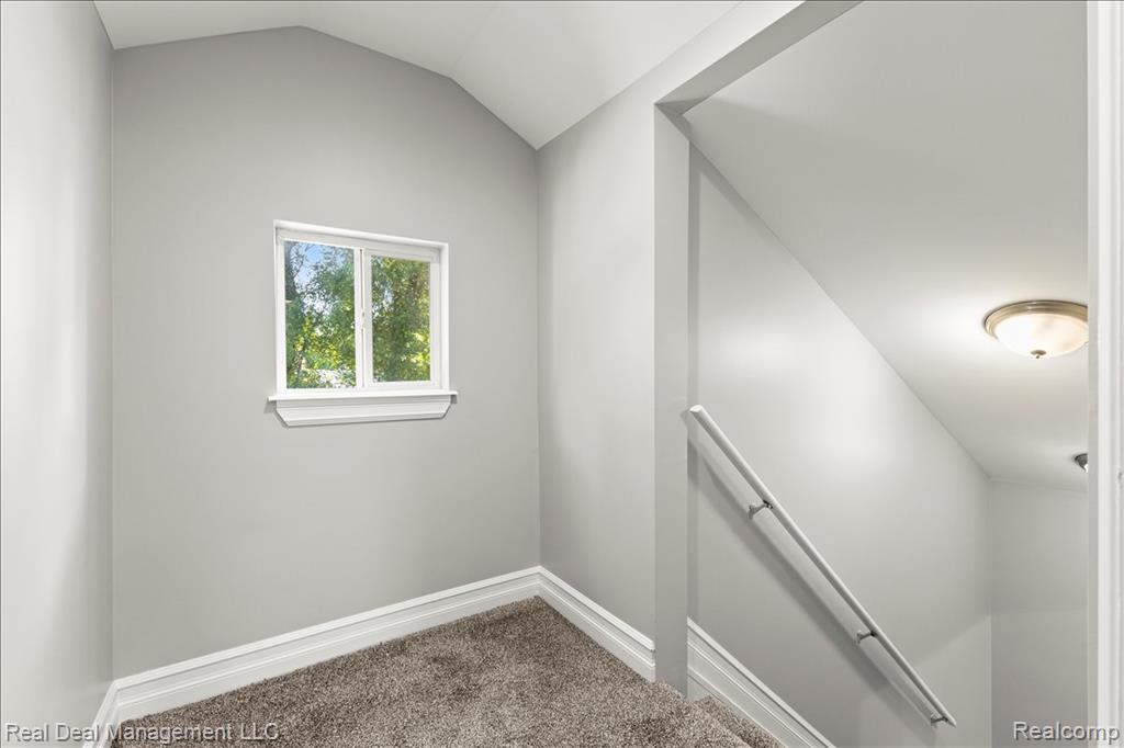 4414 Monroe Avenue, Waterford, MI 48329 — Photo 30