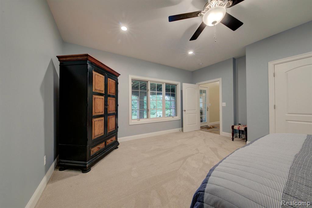5718 EVERGREEN, Howell, MI 48855 — Photo 32