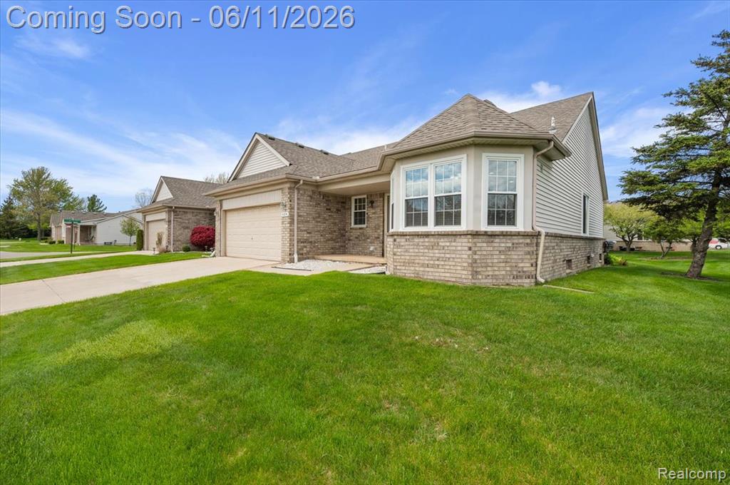41034 Greenspire Drive, Clinton Twp, MI 48038 — Photo 5