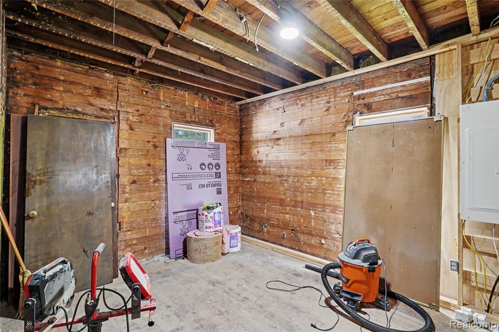 3056 Grand Blanc Road, Swartz Creek, MI 48473 — Photo 9
