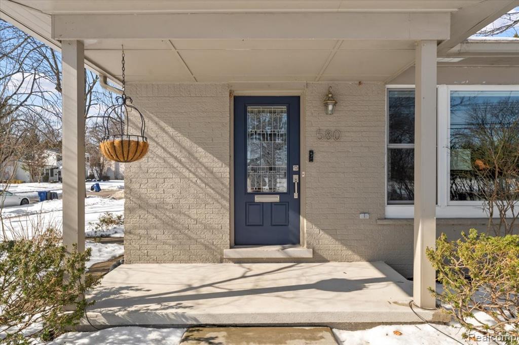 580 S Cranbrook Road, Bloomfield Hills, MI 48301 — Photo 2