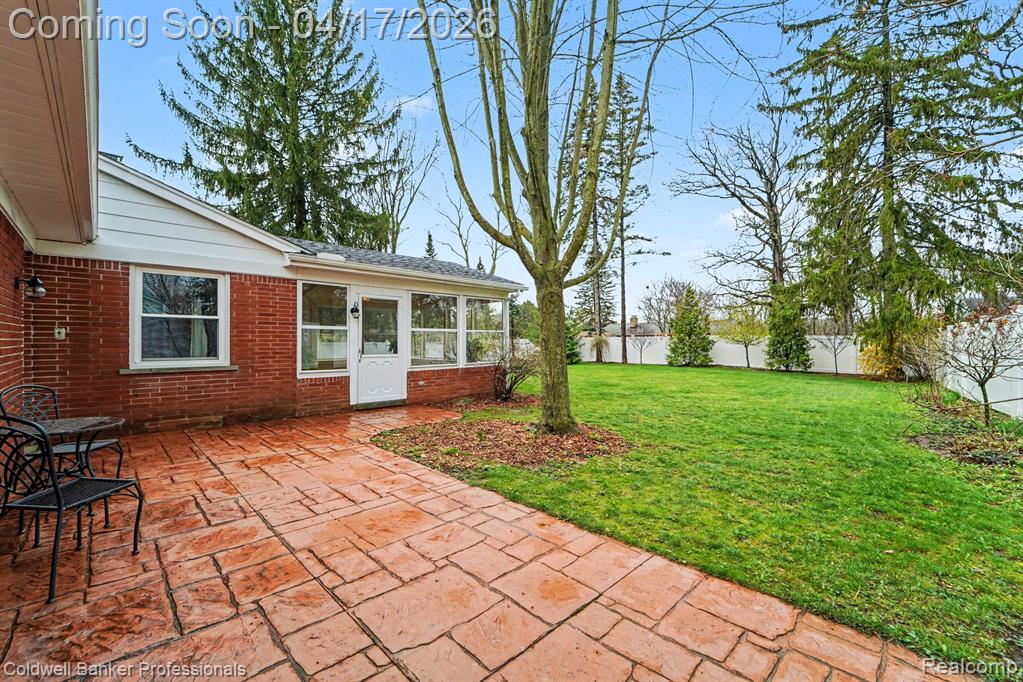 717 Sandstone Drive, Rochester Hills, MI 48309 — Photo 35