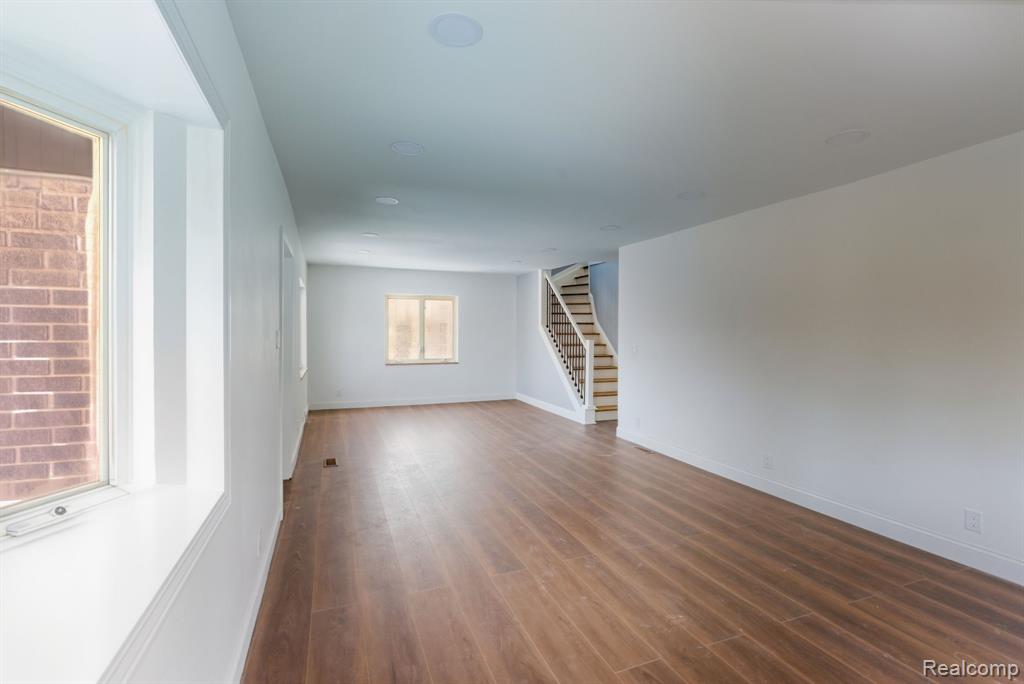 16022 Stephens Drive, Eastpointe, MI 48021 — Photo 4